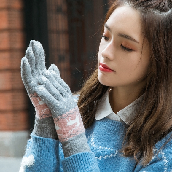 手套女冬季新款韩版可爱潮麋鹿五指针织学生分指户外时尚保暖加厚