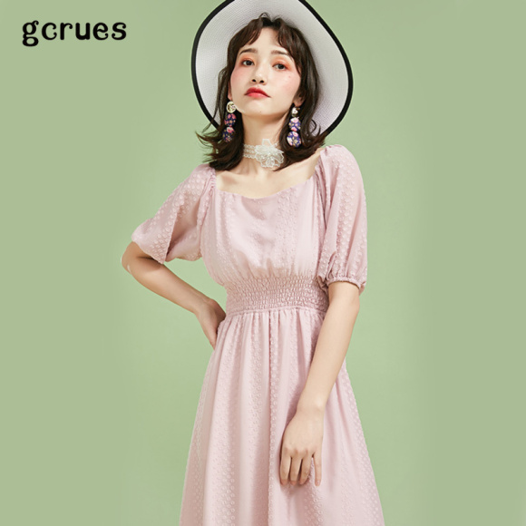 gcrues粉色方领收腰连衣裙气质显瘦日系裙子夏波点雪纺a字长裙女