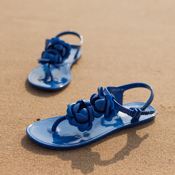 【一折扣】山茶花朵女凉鞋平底夏季夹脚丁字扣防滑度假沙滩拖鞋