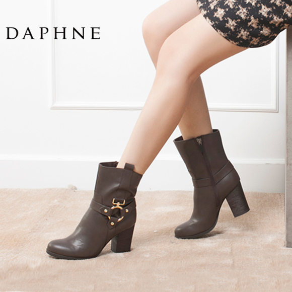 Daphne/达芙妮专柜正品冬季女靴子时尚中粗高跟切尔西短靴