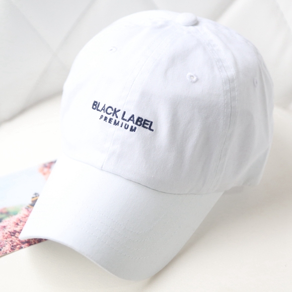 韩版新款夏季情侣帽子女棒球帽字母鸭舌帽男嘻哈帽情侣遮阳帽白色